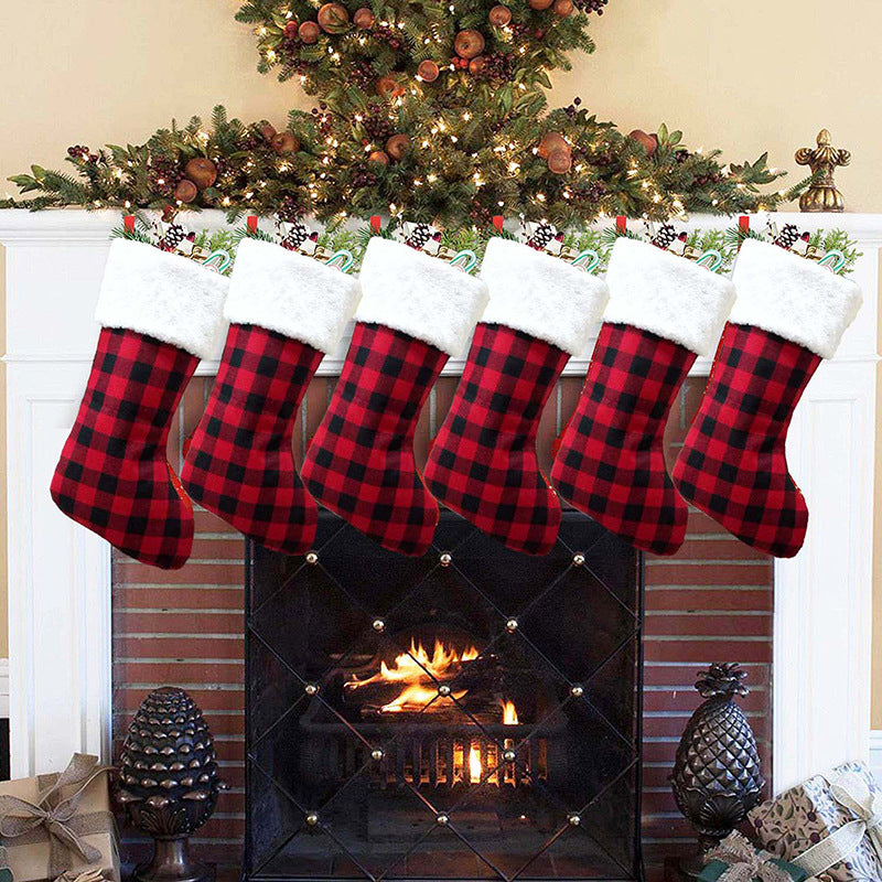    GinghamChristmasStockingGiftBagDoorHangingChristmasDecoration-Veeddydropshipping-2