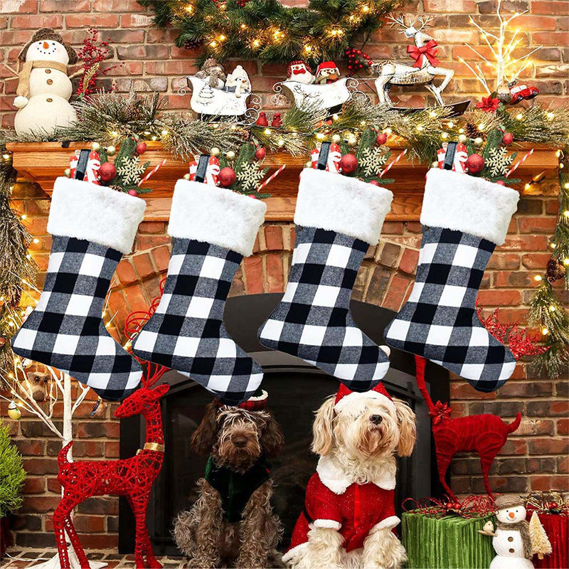       GinghamChristmasStockingGiftBagDoorHangingChristmasDecoration-Veeddydropshipping-3