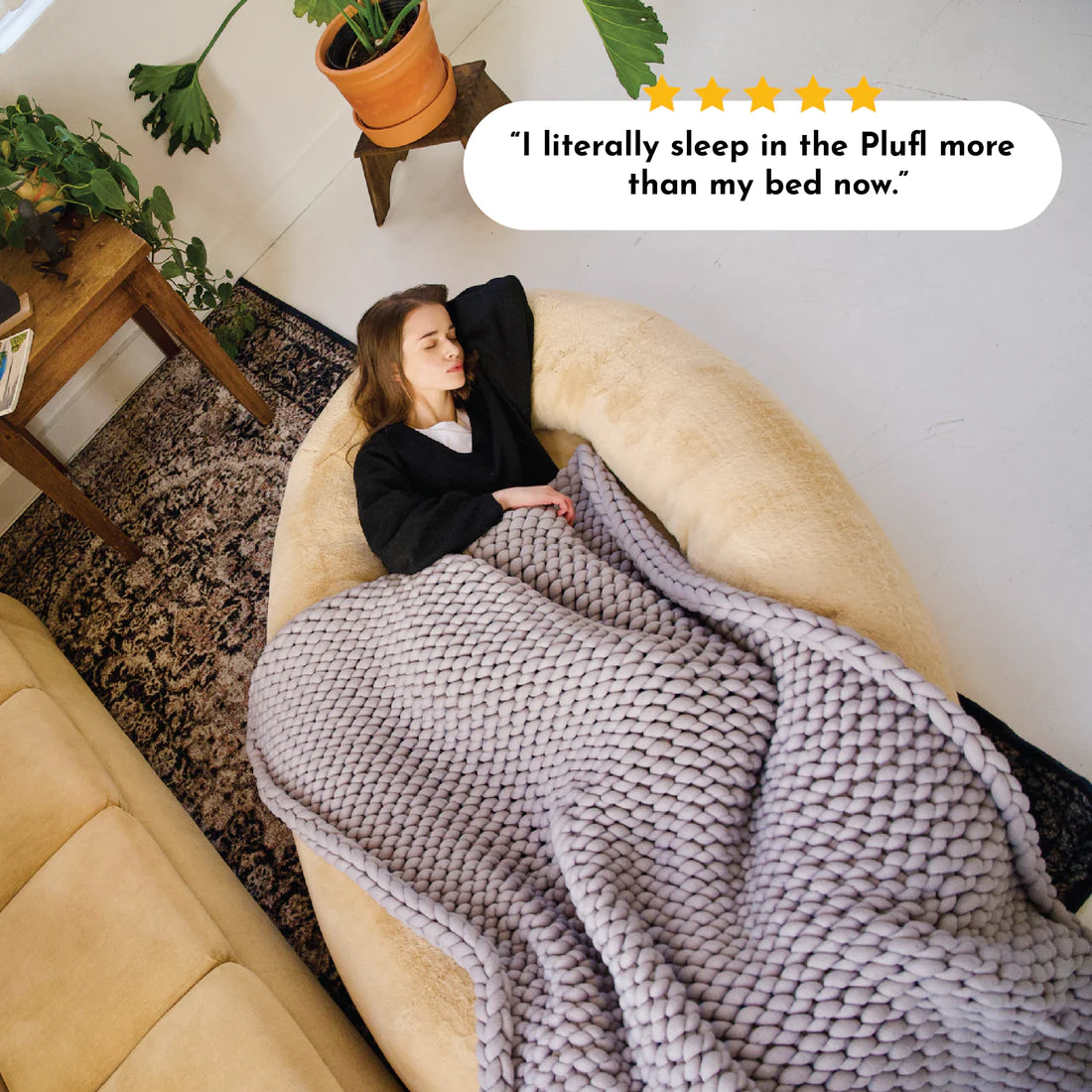 PeopleAndPetsSleepingTogetherLazySofaBed-Veeddydropshipping-1
