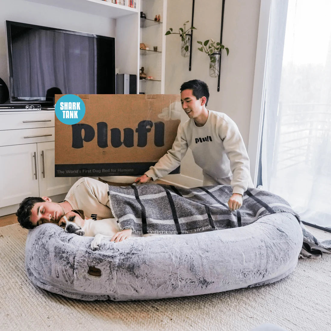 PeopleAndPetsSleepingTogetherLazySofaBed-Veeddydropshipping-2