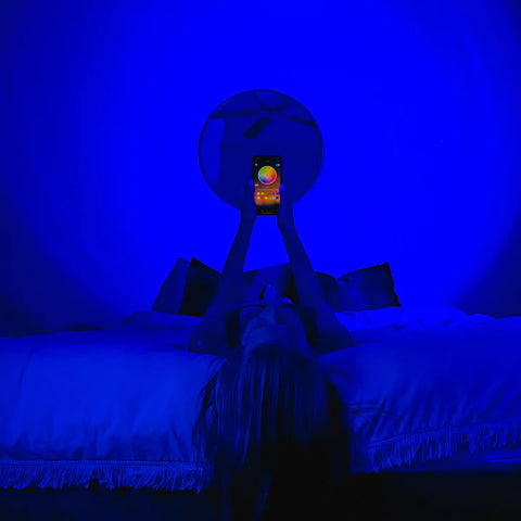    RGBBedroomDecorativeProjectionNetflixSunsetLights-Veeddydropshipping-15