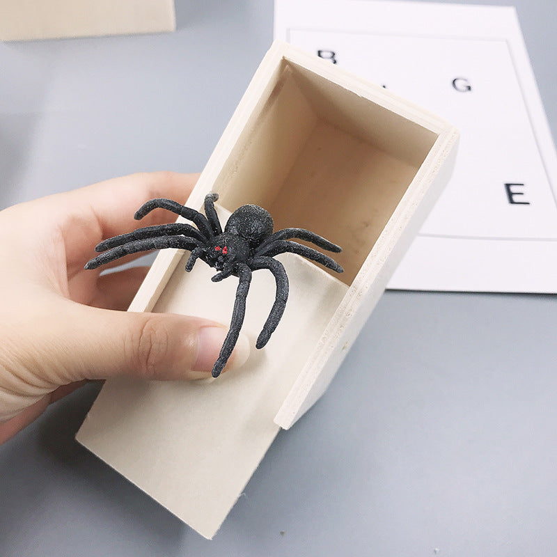 ScaryWoodenBoxSpiderScaryLocketSpiderSpoofSpider-Veeddydropshipping-3