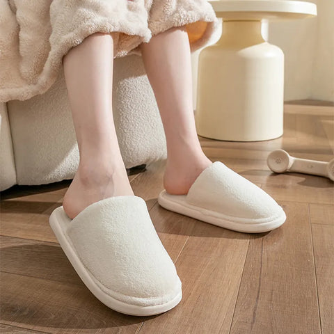 Women_sAutumnAndWinterWarmPlushHomeAnti-slipShoes-Veeddydropshipping-7