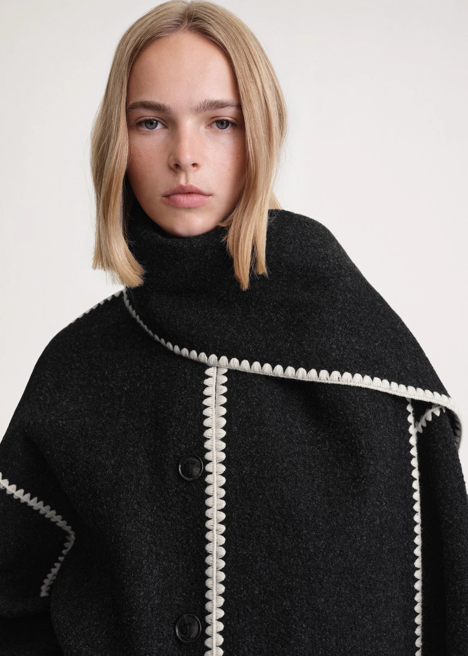Women_sInnerLongSleevePatchworkScarfWoolJacket-Veeddydropshipping-1
