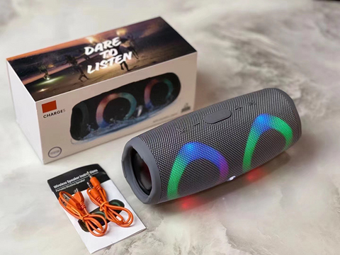 CampingOutdoorSubwooferRGBColorfulLightSmallSpeaker-Veeddydropshipping-1