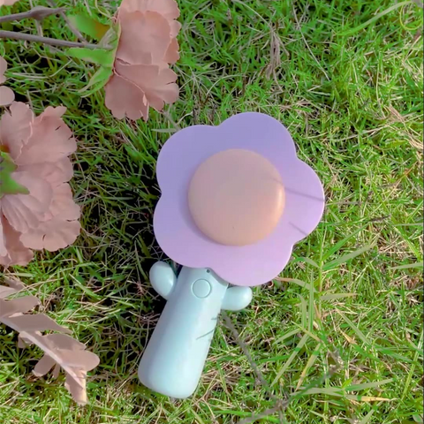   MiniLittleFlowerInsHandheldUsbRechargeablePortableDesktopDesktopStyle-Veeddydropshipping-1