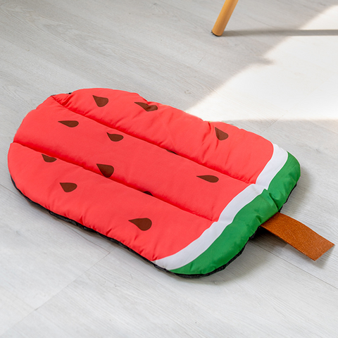 PetProductsDogCoolingMatPetBedsCatRugIceSilkPetCoolingPad-Veeddydropshipping-10