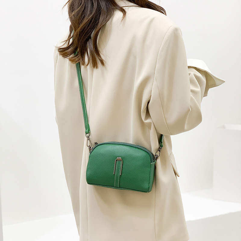       Women_sSummerFashionGenuineLeatherCowhideBag-4