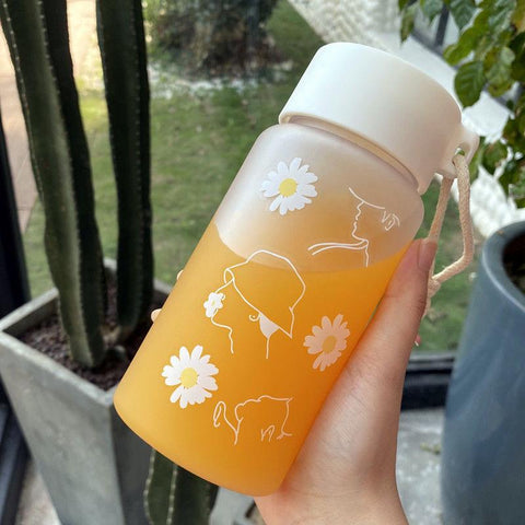 Small Daisy Transparent Plastic Water Bottles-HA01243-Veeddydropshipping
