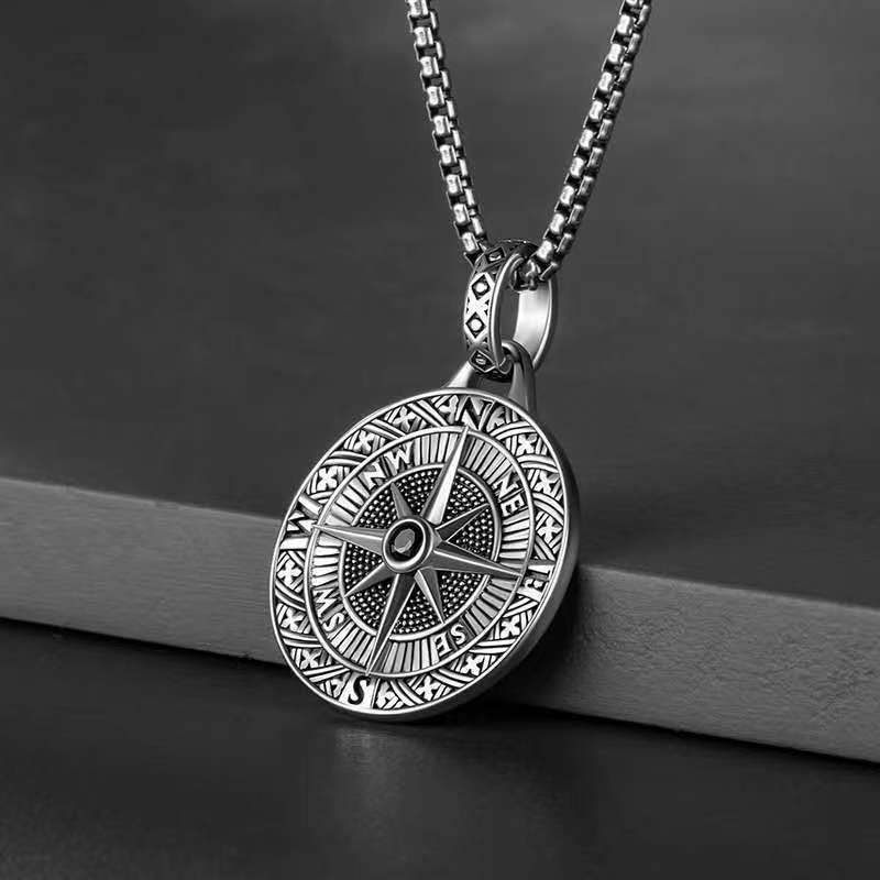 Fashionable Medal Necklace Pendant  Jewelry Trend Jewelry-JW01185-Veeddydropshipping