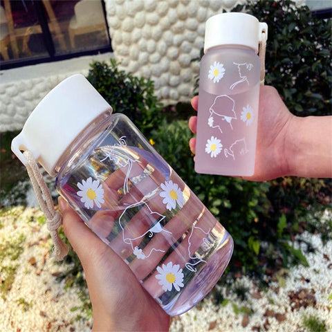 Small Daisy Transparent Plastic Water Bottles-HA01243-Veeddydropshipping
