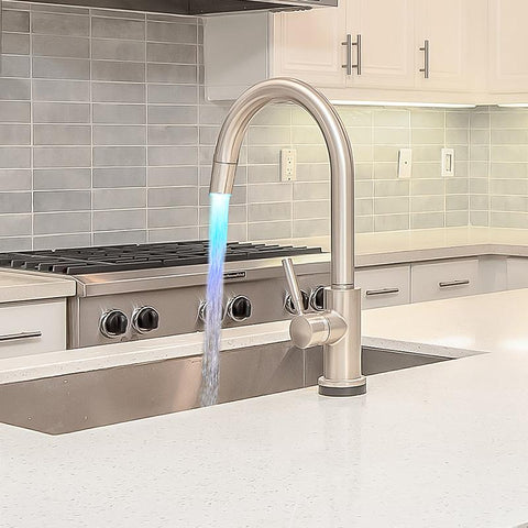Temperature Sensing LED Water Faucet-TI00623-Veeddydropshipping