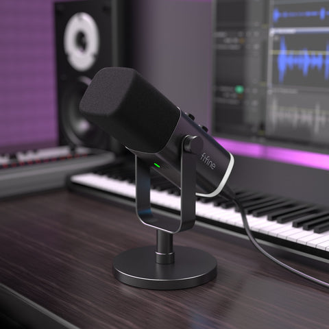 USB/XLR Dynamic Microphone with Touch Mute Button,Headphone jack-CE01053-Veeddydropshipping