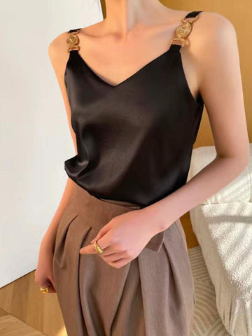Women T-shirt Silk Metal Buckle V-neck Vest-Veeddydropshipping